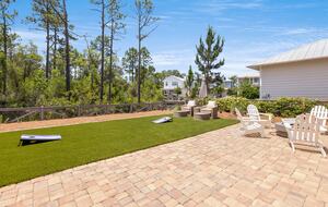 Refined Comfort near 30A’s Best Beaches - Santa Rosa Beach, Florida