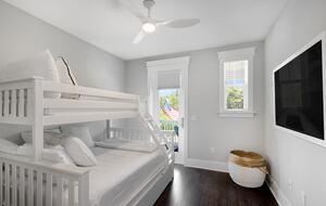 Refined Comfort near 30A’s Best Beaches - Santa Rosa Beach, Florida