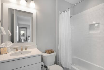 Refined Comfort near 30A’s Best Beaches - Santa Rosa Beach, Florida