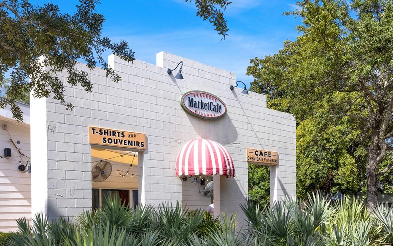 Refined Comfort near 30A’s Best Beaches - Santa Rosa Beach, Florida