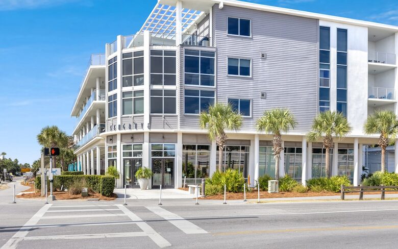 Refined Comfort near 30A’s Best Beaches - Santa Rosa Beach, Florida