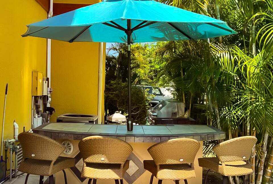 Stylish Canalfront Escape with Exceptional Amenities - Hernando Beach, Florida