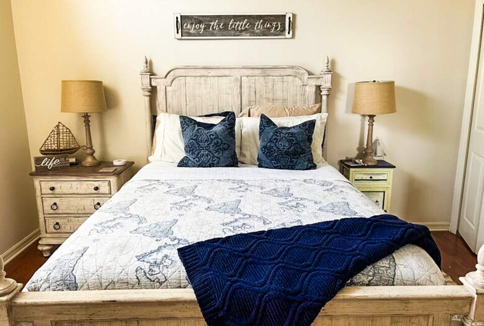 Stylish Canalfront Escape with Exceptional Amenities - Hernando Beach, Florida
