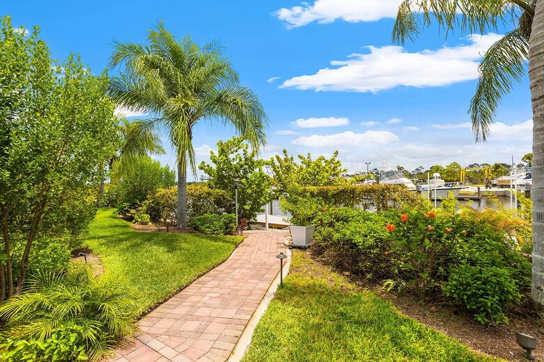 Stylish Canalfront Escape with Exceptional Amenities - Hernando Beach, Florida