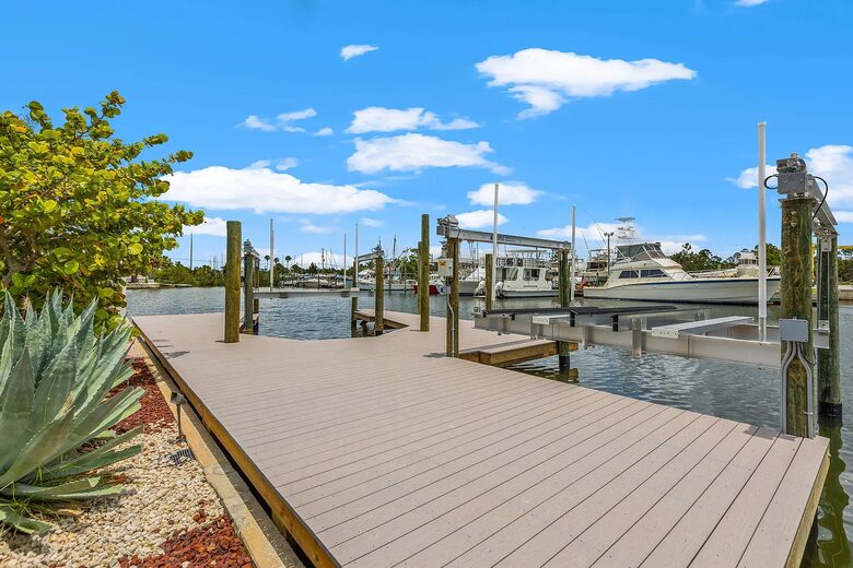 Stylish Canalfront Escape with Exceptional Amenities - Hernando Beach, Florida