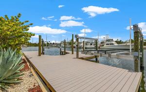 Stylish Canalfront Escape with Exceptional Amenities - Hernando Beach, Florida