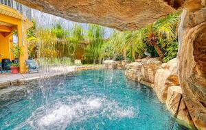 Stylish Canalfront Escape with Exceptional Amenities - Hernando Beach, Florida