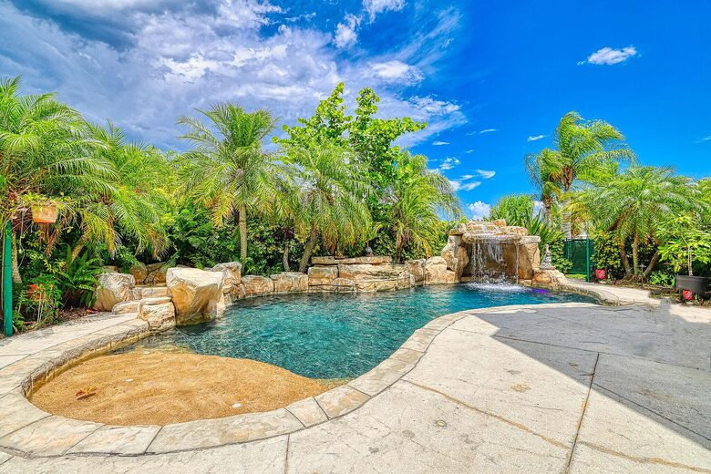 Stylish Canalfront Escape with Exceptional Amenities - Hernando Beach, Florida