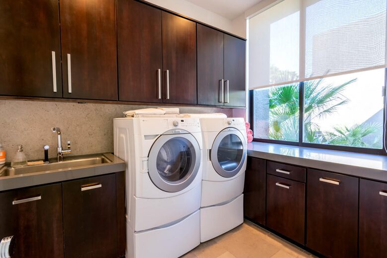 Modern Masterpiece in Presidential Thunderbird Cove - Rancho Mirage, California