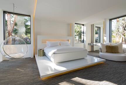 Modern Masterpiece in Presidential Thunderbird Cove - Rancho Mirage, California