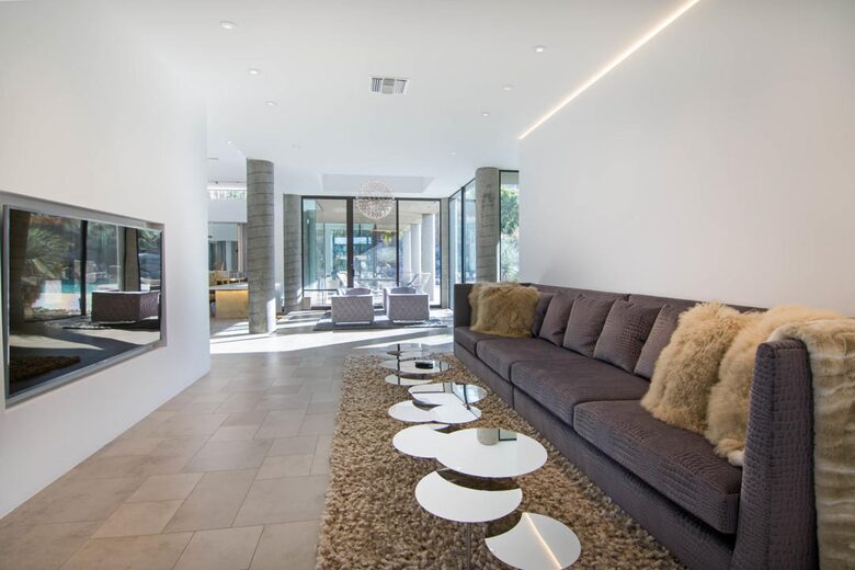 Modern Masterpiece in Presidential Thunderbird Cove - Rancho Mirage, California