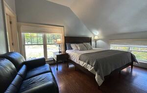 Elegant Escape at the Base of the Mountain - Winhall, Vermont