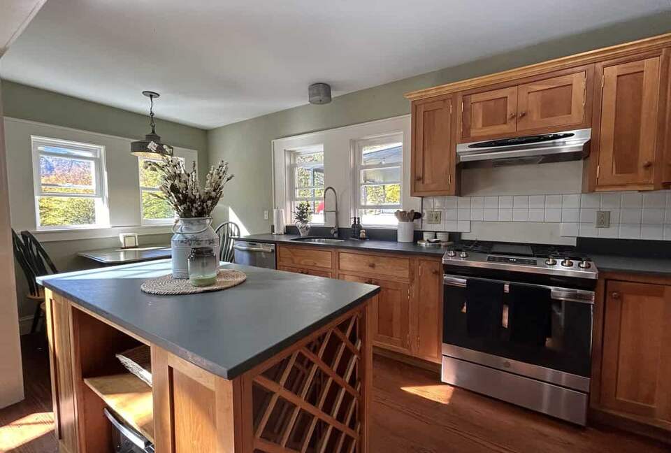 Elegant Escape at the Base of the Mountain - Winhall, Vermont