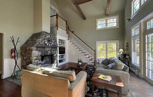 Elegant Escape at the Base of the Mountain - Winhall, Vermont