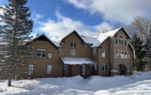 Elegant Escape at the Base of the Mountain - Winhall, Vermont