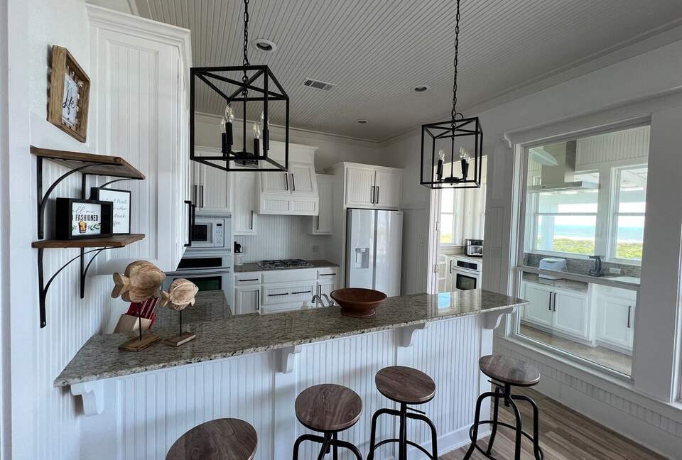 Refined Coastal Escape Overlooking Crystal Beach - Bolivar Peninsula, Texas