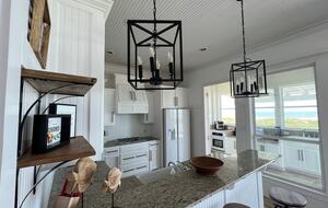 Refined Coastal Escape Overlooking Crystal Beach - Bolivar Peninsula, Texas