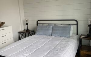 Refined Coastal Escape Overlooking Crystal Beach - Bolivar Peninsula, Texas