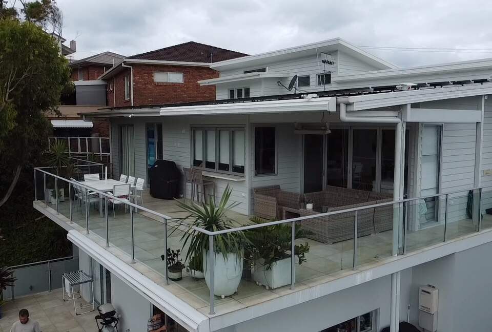 Elegant Coastal Retreat with Pool and Game Room - North Avoca, Australia