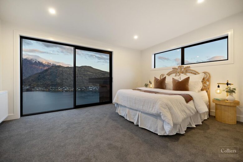 Architectural Masterpiece with Panoramic Lake and Mountain Views - Queenstown, New Zealand