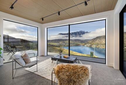 Architectural Masterpiece with Panoramic Lake and Mountain Views - Queenstown, New Zealand