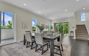 Elegant End-Unit Townhome with Designer Finishes & Mountain Views - Holladay, Utah