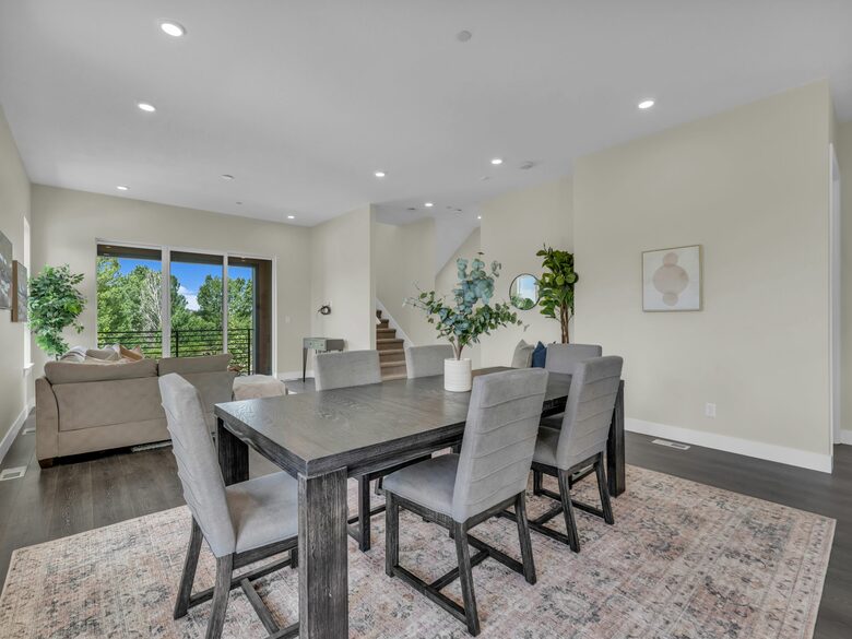Elegant End-Unit Townhome with Designer Finishes & Mountain Views - Holladay, Utah