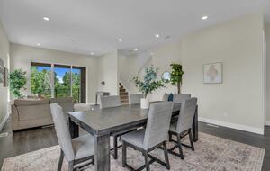 Elegant End-Unit Townhome with Designer Finishes & Mountain Views - Holladay, Utah