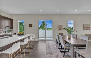 Elegant End-Unit Townhome with Designer Finishes & Mountain Views - Holladay, Utah