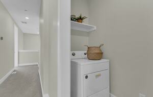 Elegant End-Unit Townhome with Designer Finishes & Mountain Views - Holladay, Utah