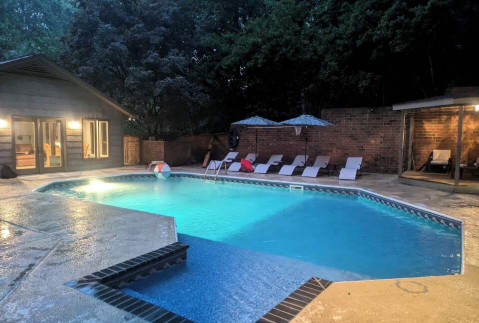 Expansive Hideaway in the Heart of Shelby - Shelby, North Carolina