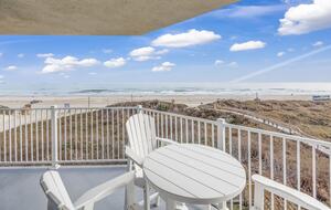 Seaside Sophistication at Port Aransas - Port Aransas, Texas