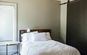 Expansive Hideaway in the Heart of Shelby - Shelby, North Carolina