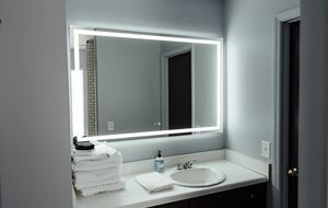 Expansive Hideaway in the Heart of Shelby - Shelby, North Carolina