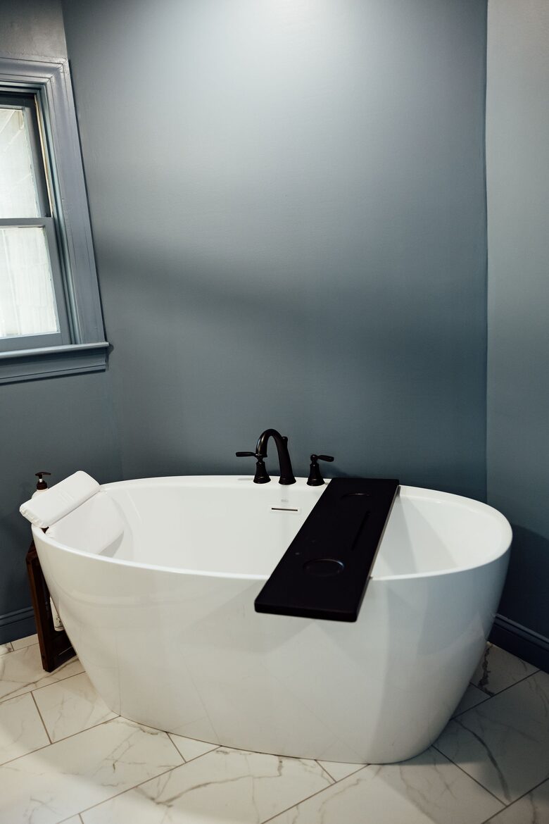 Expansive Hideaway in the Heart of Shelby - Shelby, North Carolina