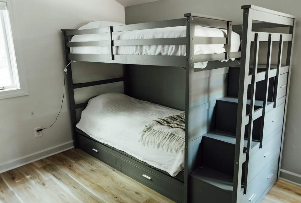 Expansive Hideaway in the Heart of Shelby - Shelby, North Carolina