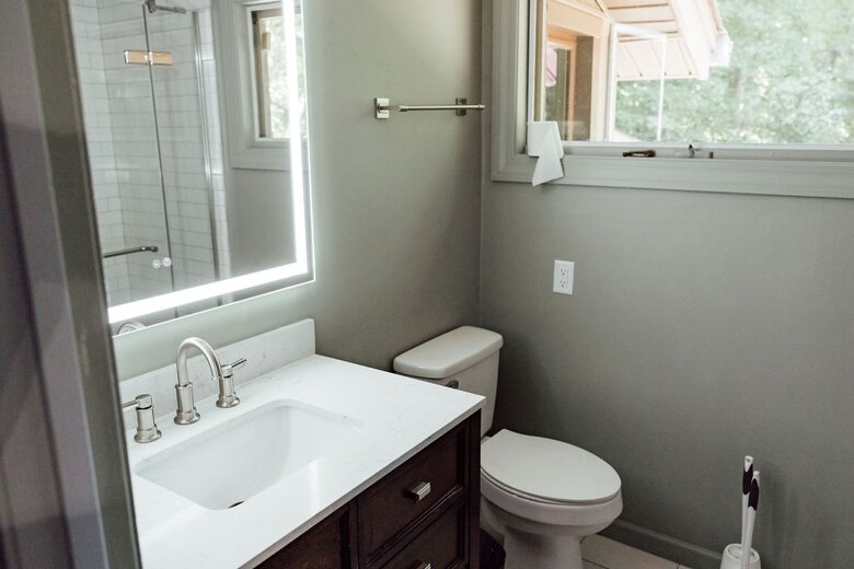 Expansive Hideaway in the Heart of Shelby - Shelby, North Carolina