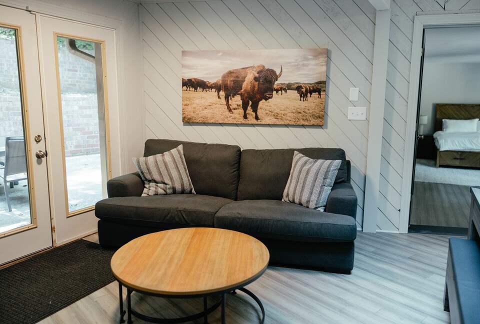 Expansive Hideaway in the Heart of Shelby - Shelby, North Carolina