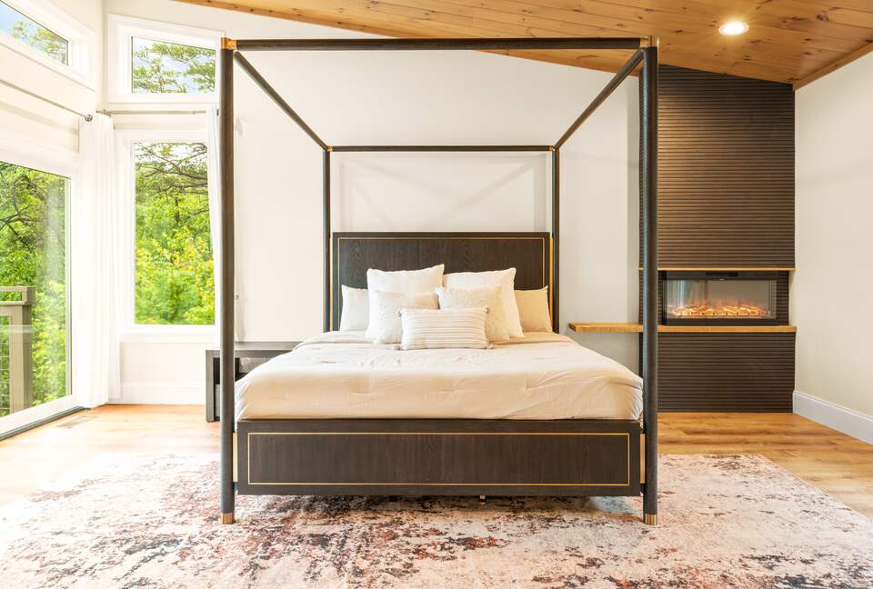 Rhinestone Retreat | A Stylish Mountain Escape Inspired by Dolly - Gatlinburg, Tennessee