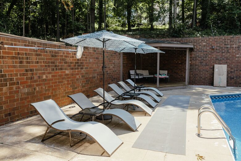 Expansive Hideaway in the Heart of Shelby - Shelby, North Carolina