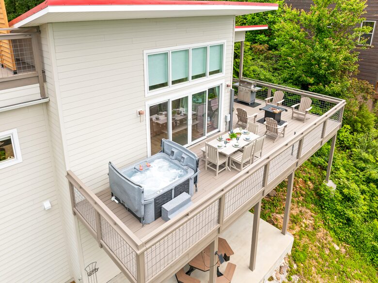 Rhinestone Retreat | A Stylish Mountain Escape Inspired by Dolly - Gatlinburg, Tennessee