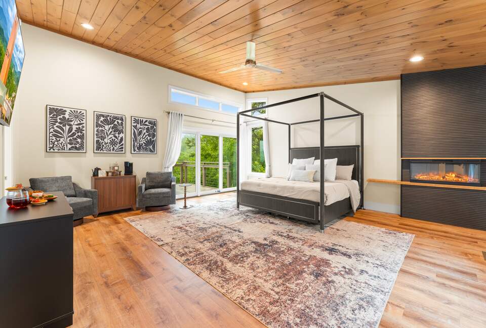 Rhinestone Retreat | A Stylish Mountain Escape Inspired by Dolly - Gatlinburg, Tennessee