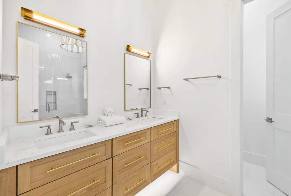 The Grand Pearl of 30A - Inlet Beach, Florida