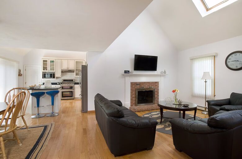 Cape Cod Compound | Two Premier Homes, One Iconic Destination - Orleans, Massachusetts