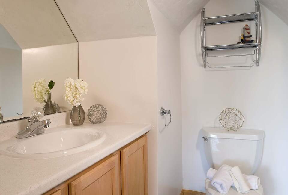 Cape Cod Compound | Two Premier Homes, One Iconic Destination - Orleans, Massachusetts