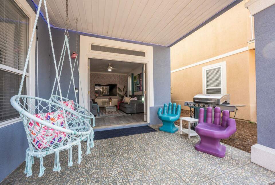 Playful and Cozy Getaway Near the Gulf - Destin, Florida
