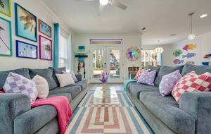Playful and Cozy Getaway Near the Gulf - Destin, Florida