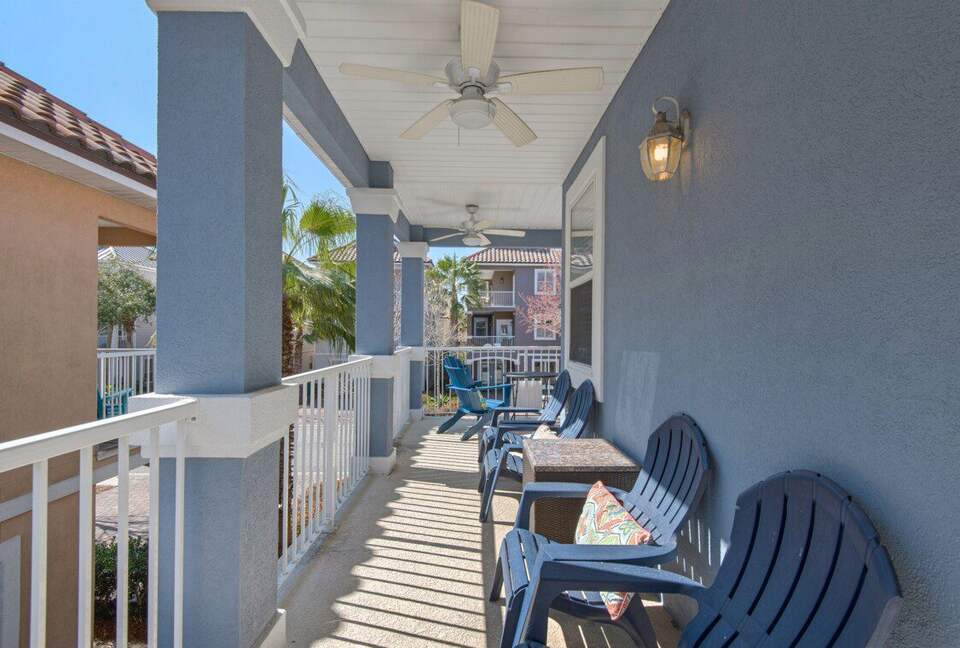 Playful and Cozy Getaway Near the Gulf - Destin, Florida