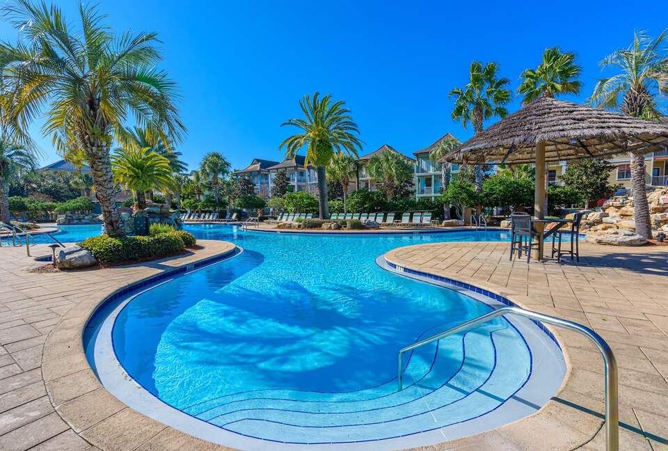 Playful and Cozy Getaway Near the Gulf - Destin, Florida