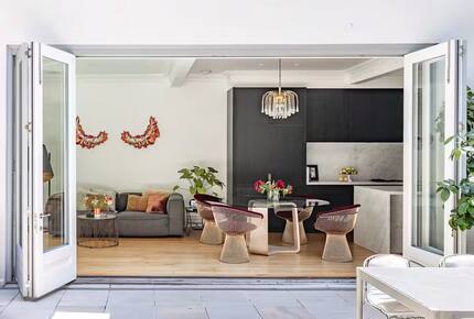 Five-Star Sanctuary Above the Bay - Sydney, Australia